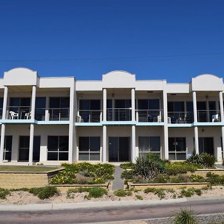 Christies Seahorse Holiday Townhouses Port Noarlunga Exteriör bild