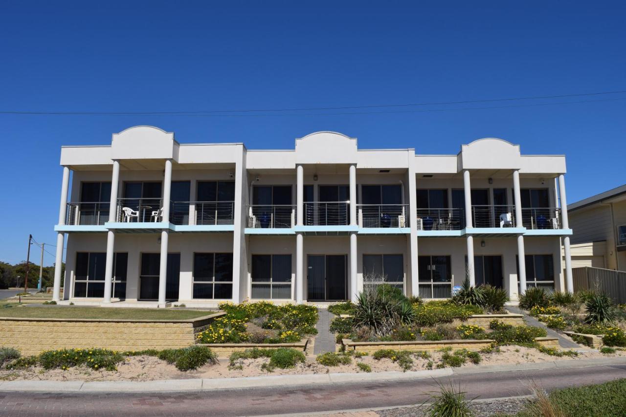 Christies Seahorse Holiday Townhouses Port Noarlunga Exteriör bild
